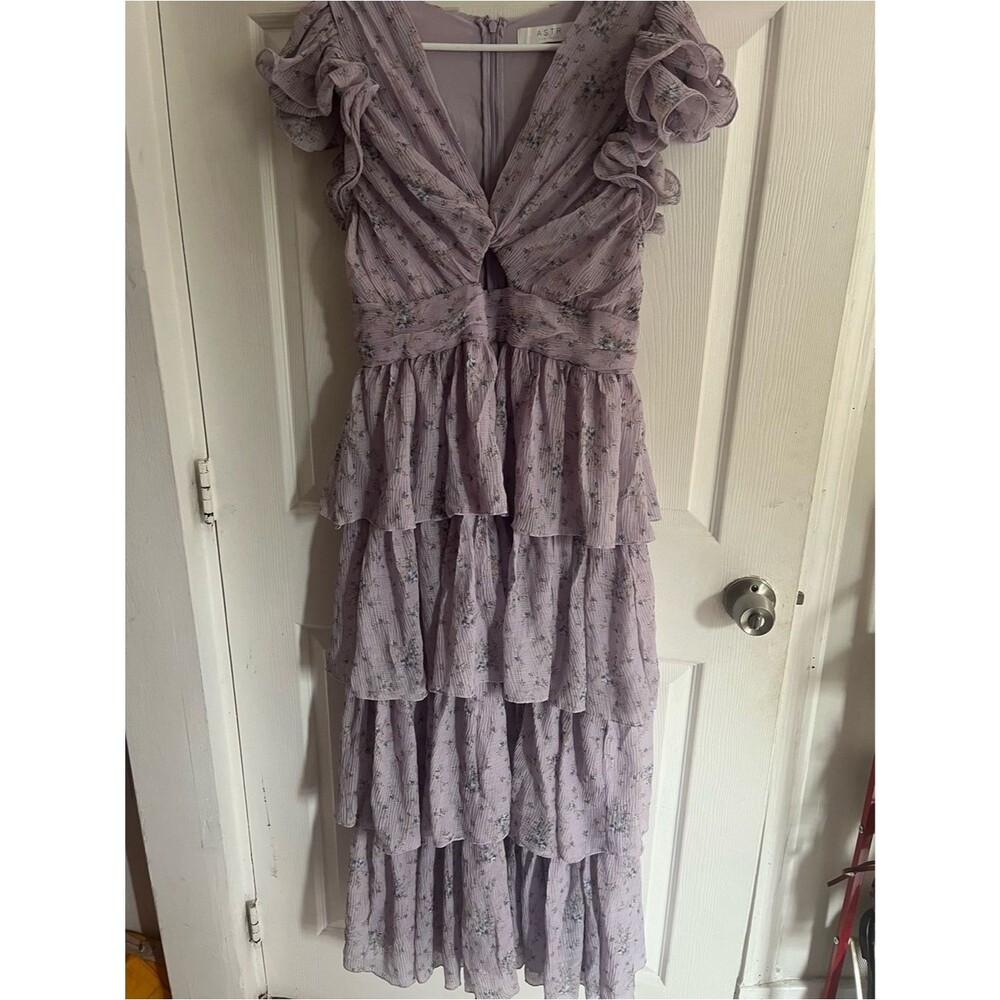 ASTR the Label Maxi Dress Emporia Lavender Floral Chiffon Wedding Guest size L - Picture 2 of 12